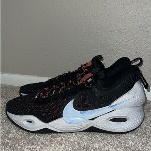 Nike Cosmic Unity Wind